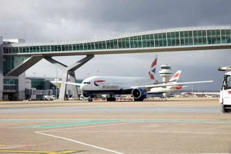 Gatwick airport to Basingstoke Taxi